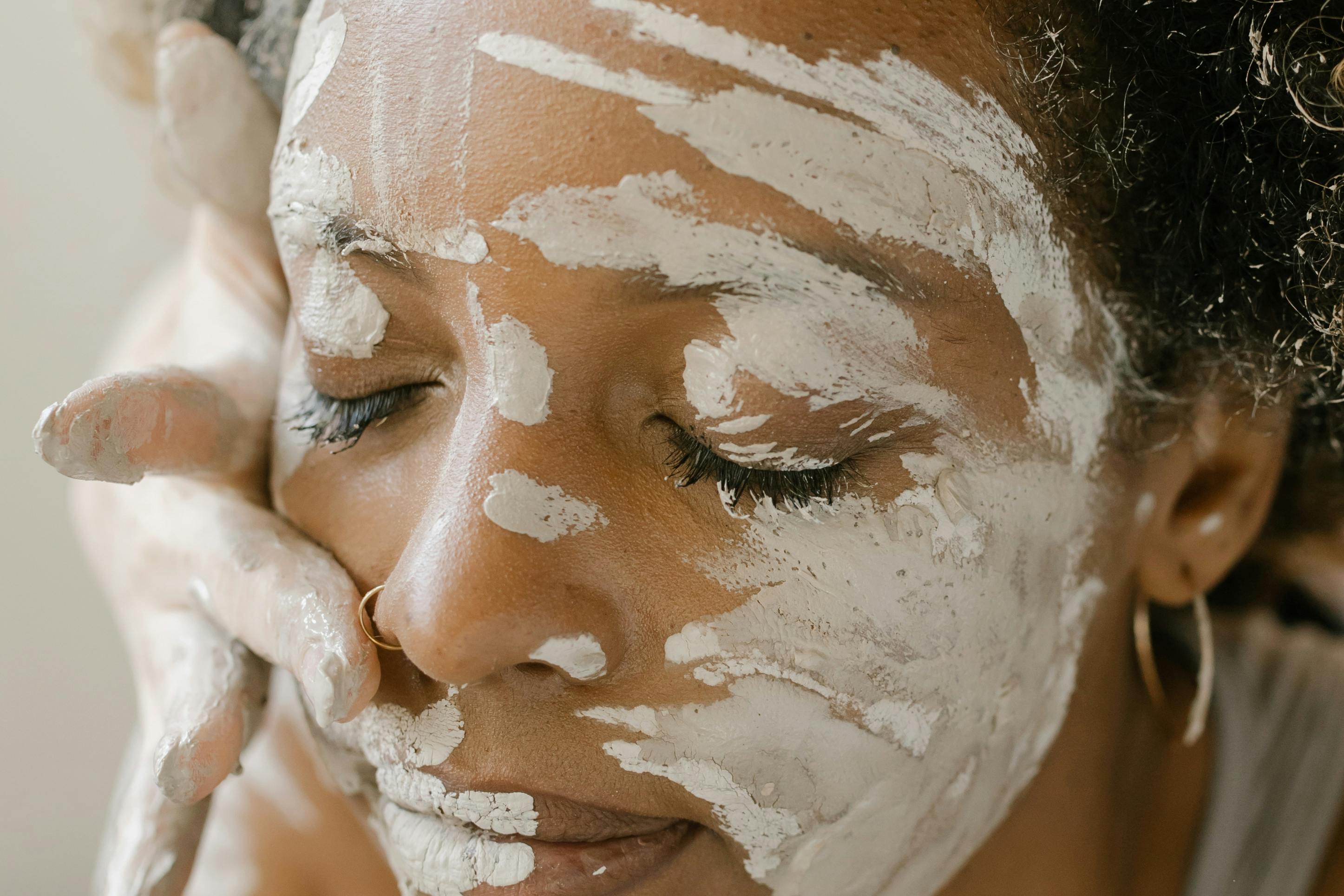 The Gentle Exfoliating Power of Kaolin Clay
